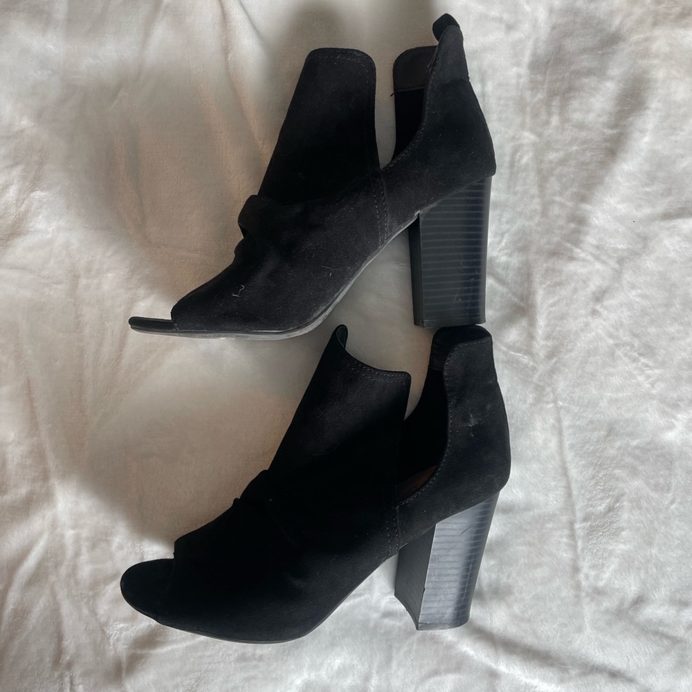 black booties